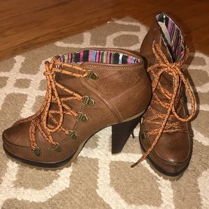 HeartSoul | Rugged booties | Size 7.5